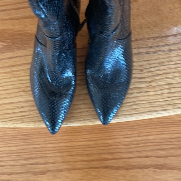 Leather mikael kors stiletto boots excellent condition like new - Picture 3 of 5